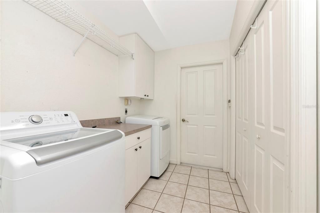 For Sale: $799,900 (4 beds, 3 baths, 3070 Square Feet)