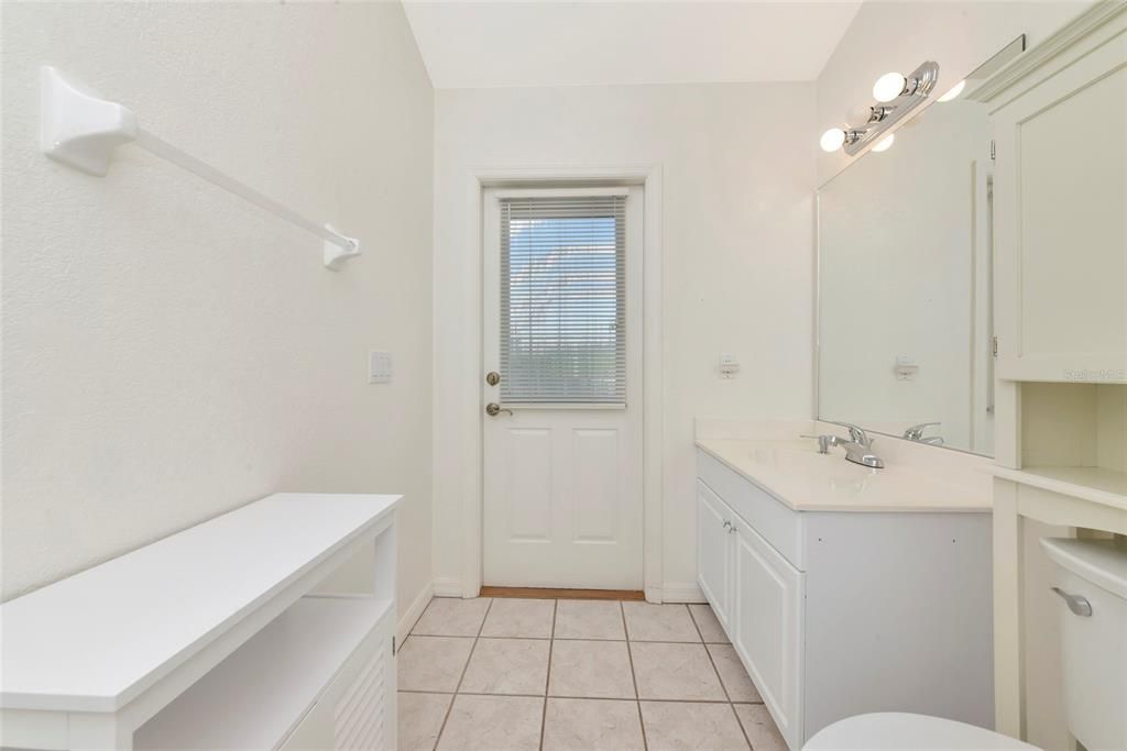 For Sale: $799,900 (4 beds, 3 baths, 3070 Square Feet)