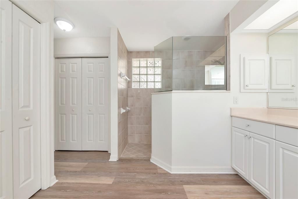 For Sale: $799,900 (4 beds, 3 baths, 3070 Square Feet)