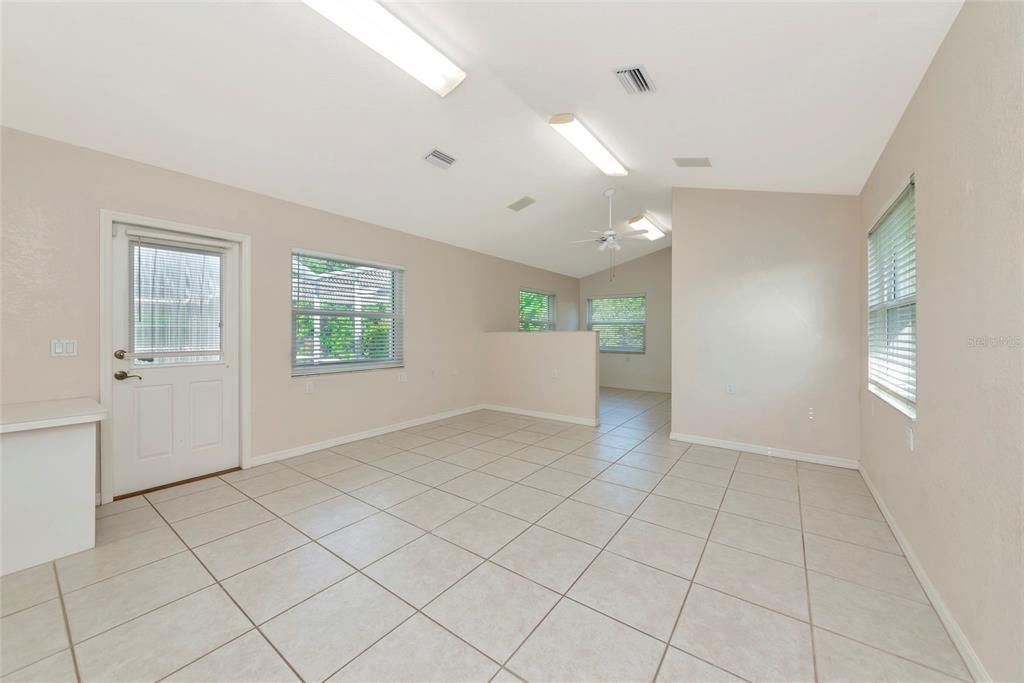 For Sale: $799,900 (4 beds, 3 baths, 3070 Square Feet)