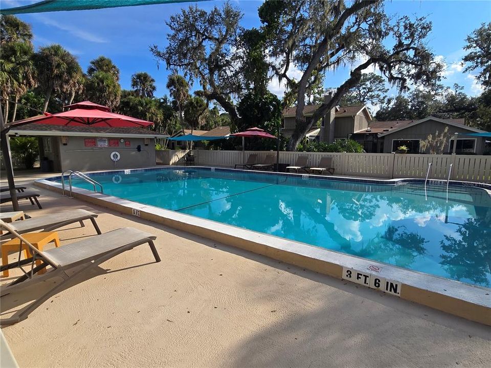 For Rent: $2,500 (3 beds, 2 baths, 2004 Square Feet)