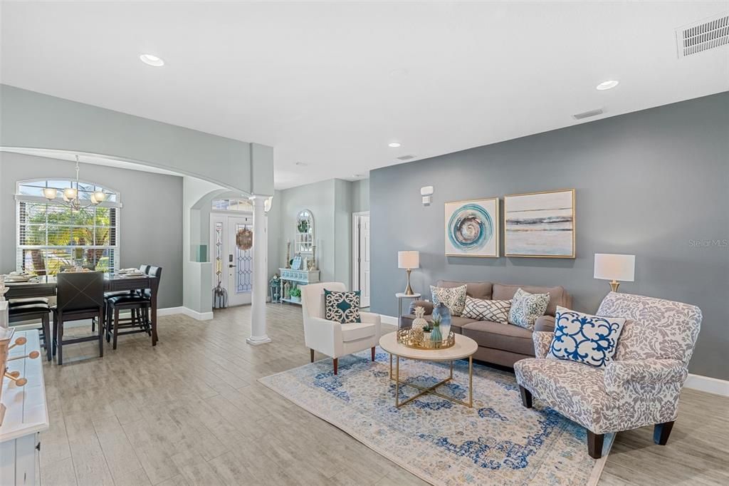 For Sale: $650,000 (4 beds, 3 baths, 2556 Square Feet)