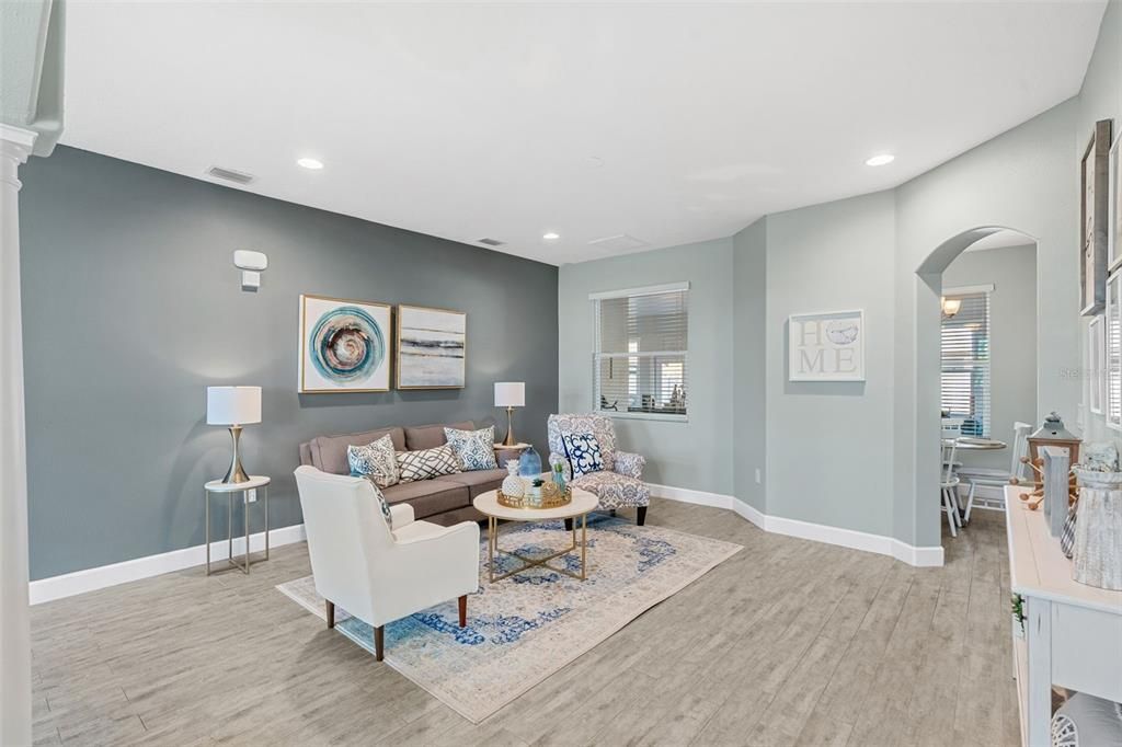 For Sale: $650,000 (4 beds, 3 baths, 2556 Square Feet)