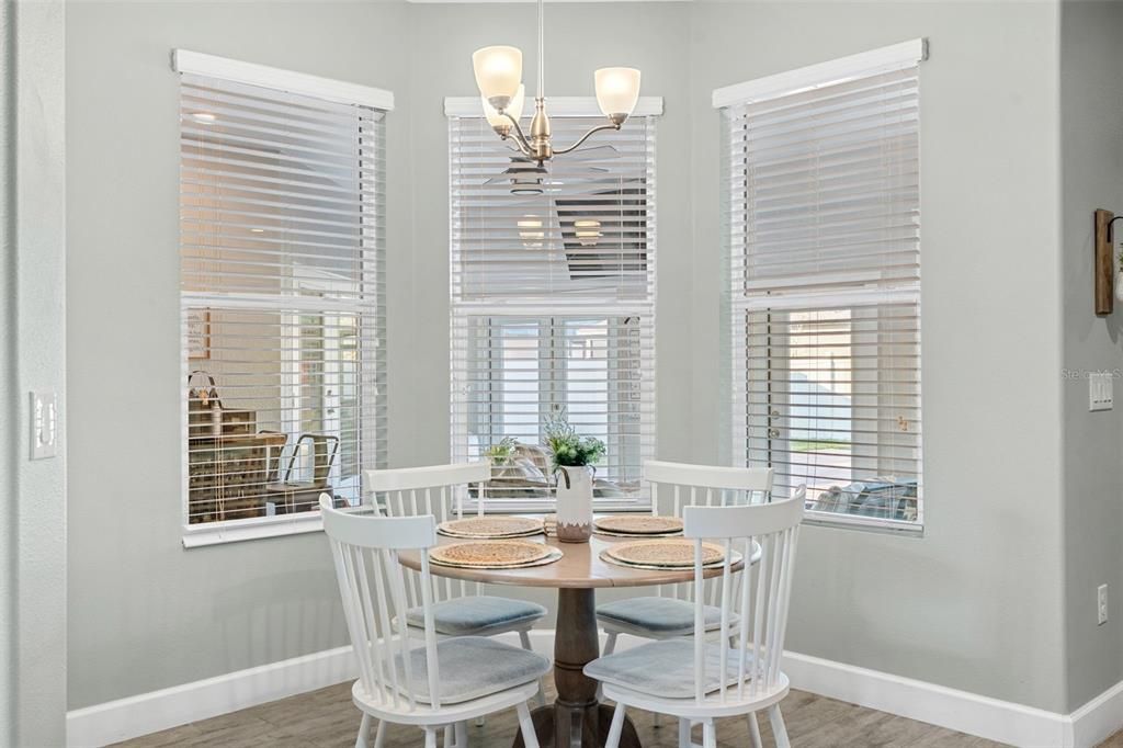 For Sale: $650,000 (4 beds, 3 baths, 2556 Square Feet)