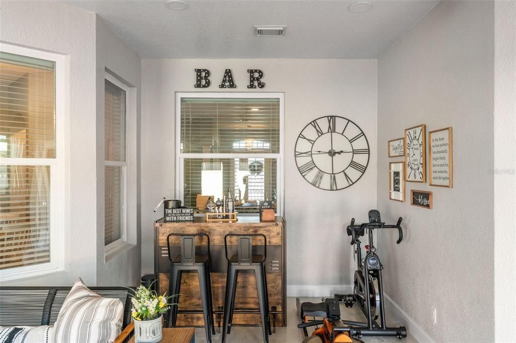 For Sale: $650,000 (4 beds, 3 baths, 2556 Square Feet)