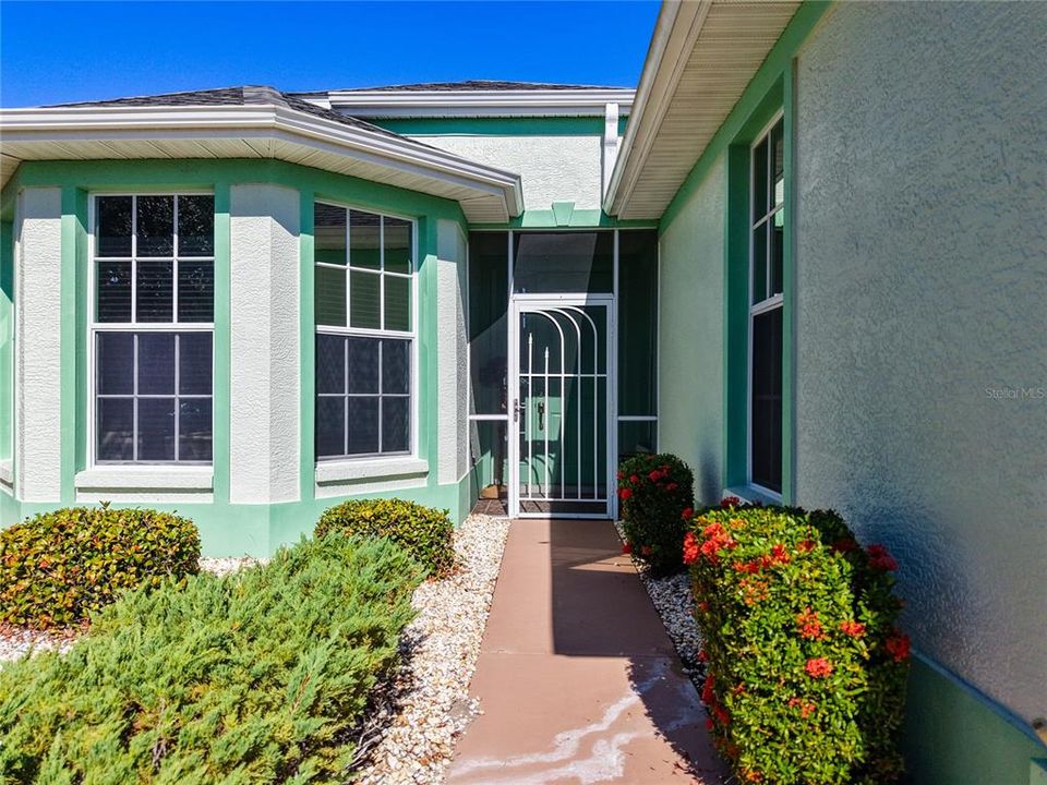 For Sale: $335,000 (3 beds, 2 baths, 1716 Square Feet)