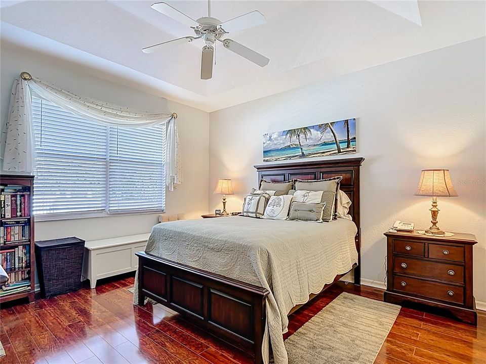 For Sale: $335,000 (3 beds, 2 baths, 1716 Square Feet)