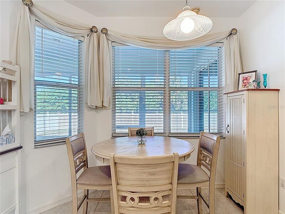 For Sale: $335,000 (3 beds, 2 baths, 1716 Square Feet)