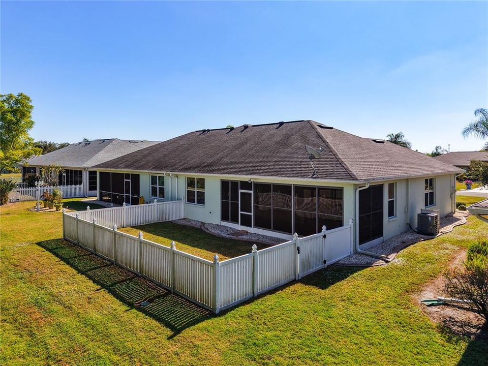 For Sale: $335,000 (3 beds, 2 baths, 1716 Square Feet)