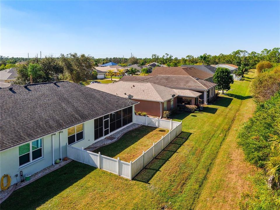 For Sale: $335,000 (3 beds, 2 baths, 1716 Square Feet)