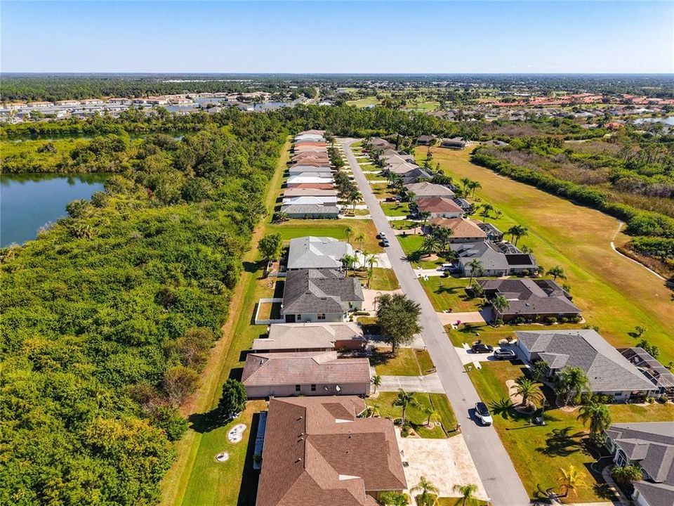 For Sale: $335,000 (3 beds, 2 baths, 1716 Square Feet)