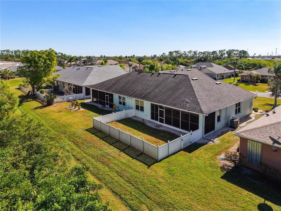 For Sale: $335,000 (3 beds, 2 baths, 1716 Square Feet)