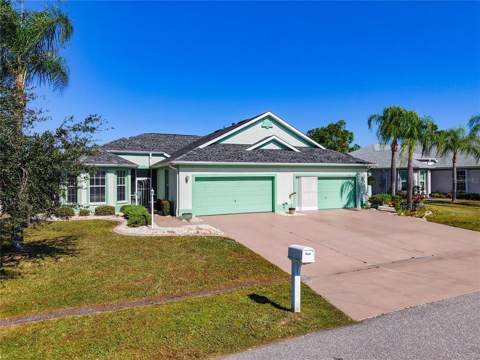 For Sale: $335,000 (3 beds, 2 baths, 1716 Square Feet)