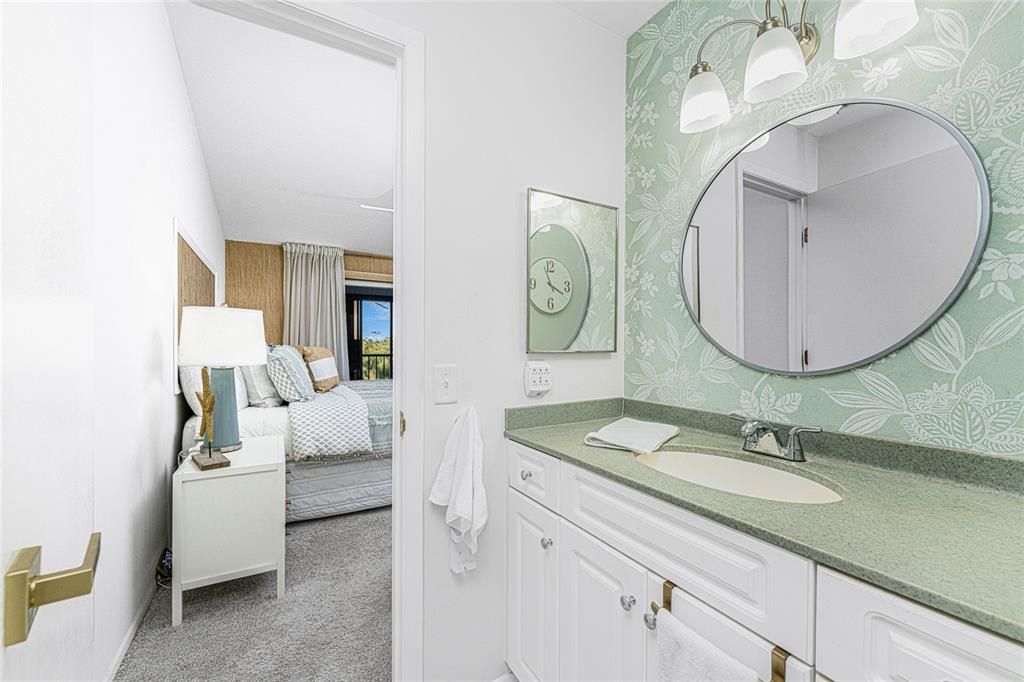 待售: $249,900 (2 贝兹, 2 浴室, 1092 平方英尺)