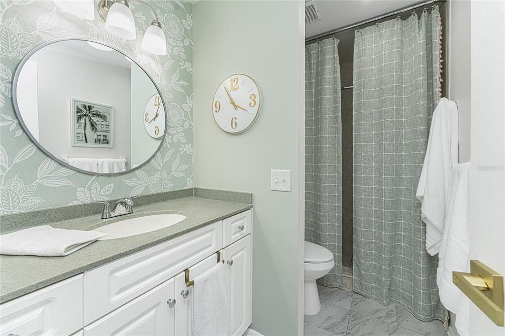 待售: $249,900 (2 贝兹, 2 浴室, 1092 平方英尺)