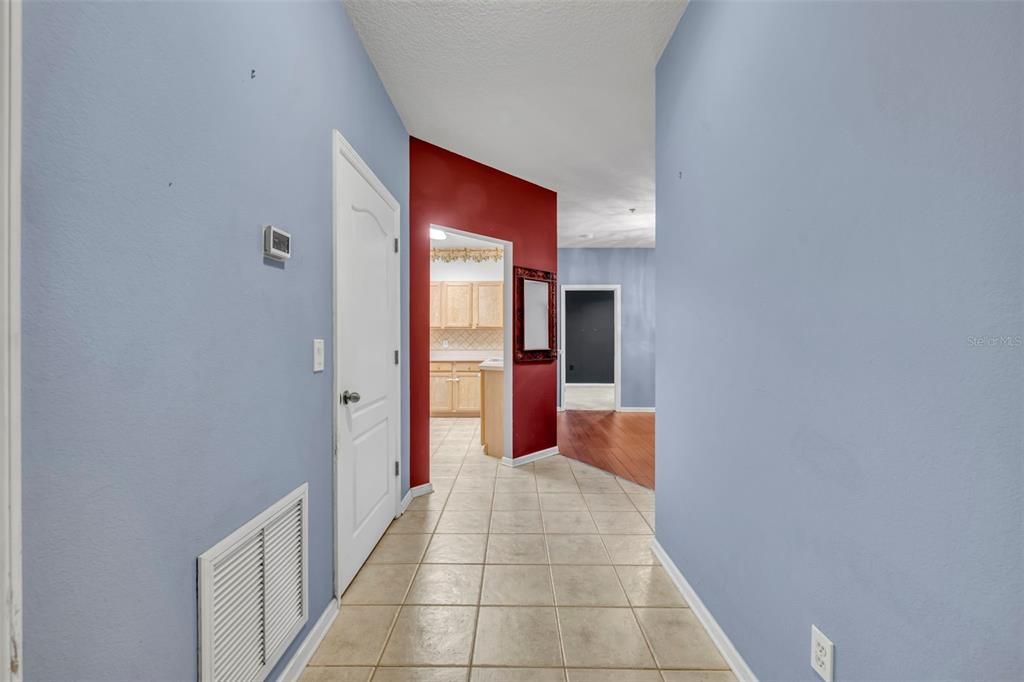 For Sale: $195,000 (3 beds, 2 baths, 1351 Square Feet)