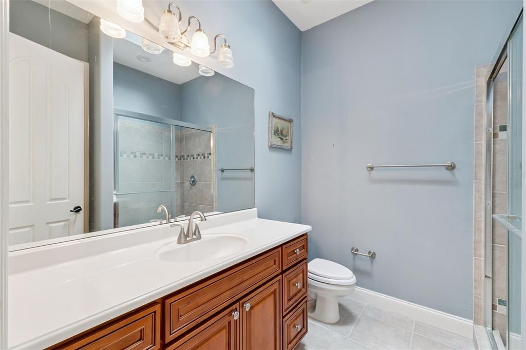 For Sale: $2,160,000 (5 beds, 6 baths, 6141 Square Feet)