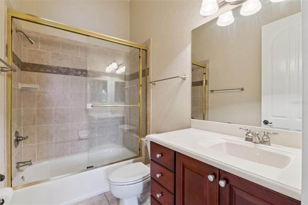 For Sale: $2,160,000 (5 beds, 6 baths, 6141 Square Feet)