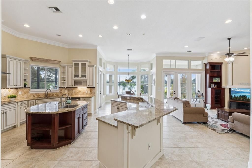 For Sale: $2,160,000 (5 beds, 6 baths, 6141 Square Feet)