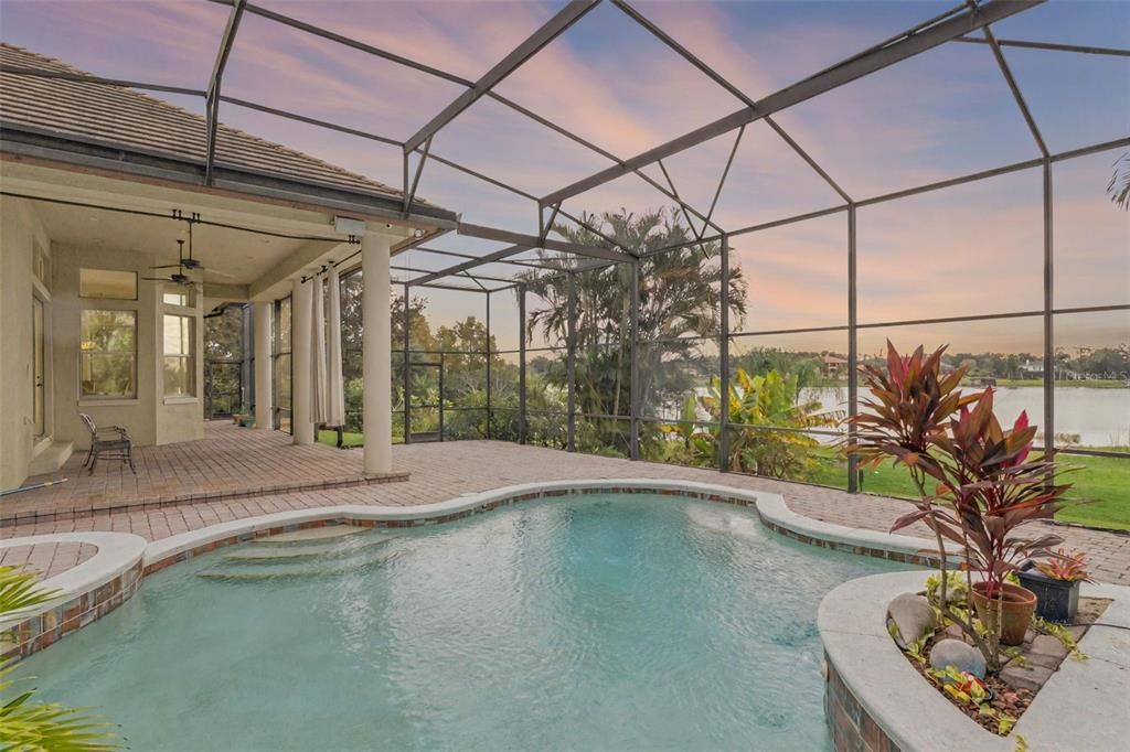 For Sale: $2,160,000 (5 beds, 6 baths, 6141 Square Feet)