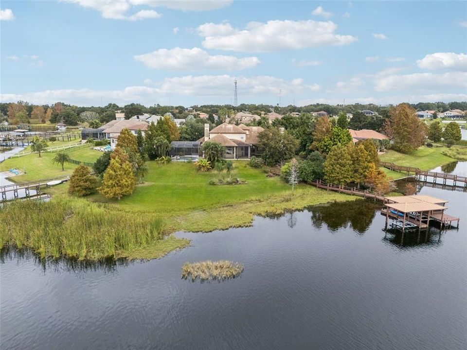 For Sale: $2,160,000 (5 beds, 6 baths, 6141 Square Feet)