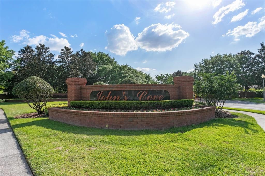 For Sale: $2,160,000 (5 beds, 6 baths, 6141 Square Feet)