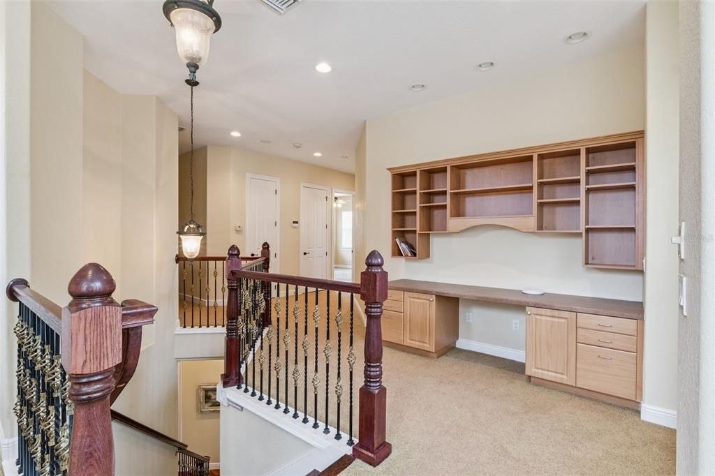 For Sale: $2,160,000 (5 beds, 6 baths, 6141 Square Feet)