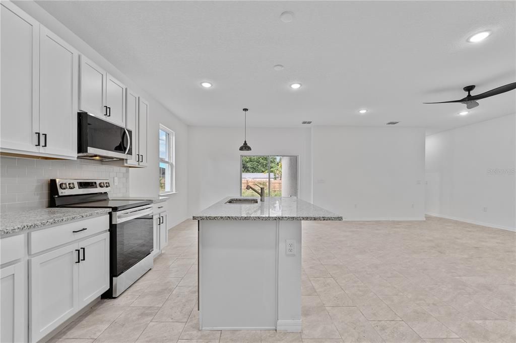 For Sale: $465,000 (4 beds, 2 baths, 1720 Square Feet)