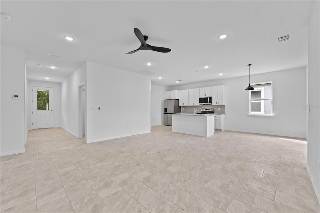 For Sale: $465,000 (4 beds, 2 baths, 1720 Square Feet)