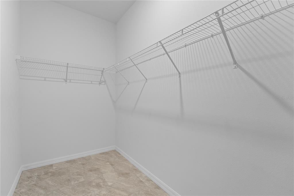 For Sale: $465,000 (4 beds, 2 baths, 1720 Square Feet)