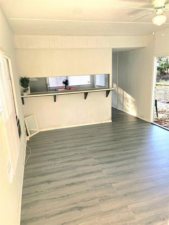 待售: $99,000 (2 贝兹, 1 浴室, 672 平方英尺)