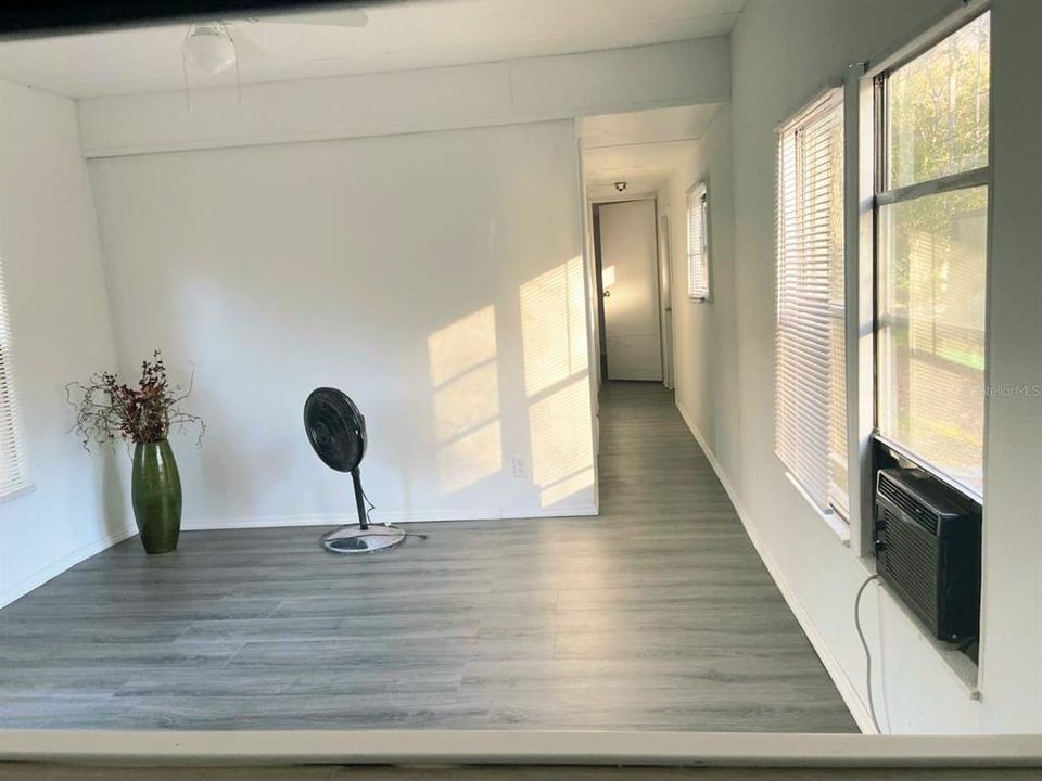 待售: $99,000 (2 贝兹, 1 浴室, 672 平方英尺)