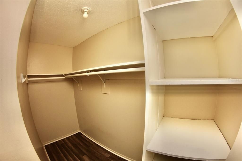 В аренду: $975 (1 спален, 1 ванн, 600 Квадратных фут)