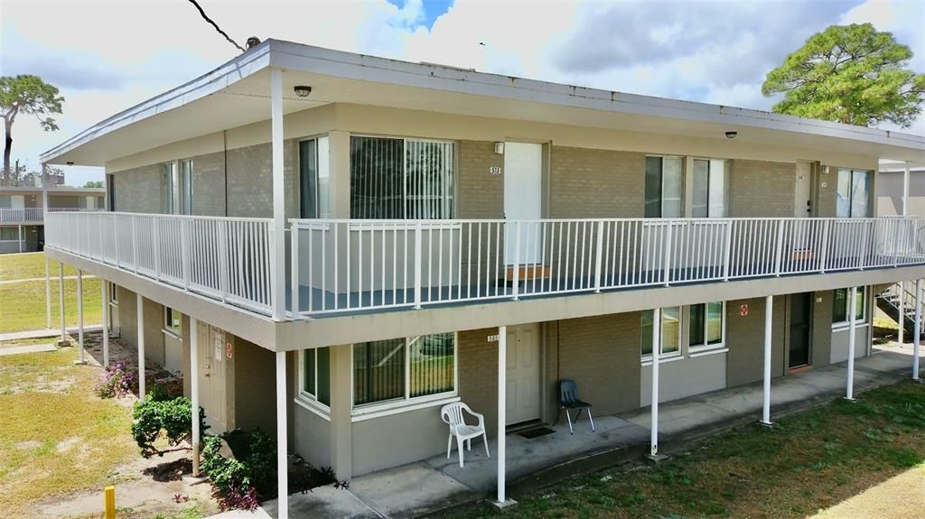 В аренду: $975 (1 спален, 1 ванн, 600 Квадратных фут)