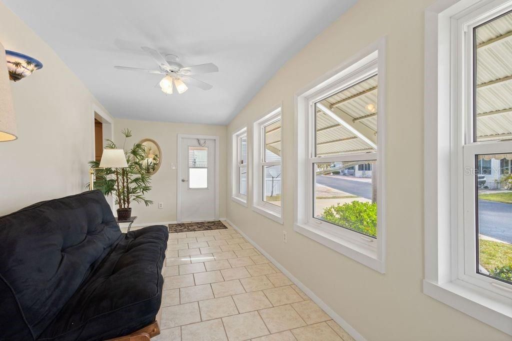 For Sale: $134,900 (3 beds, 2 baths, 1280 Square Feet)