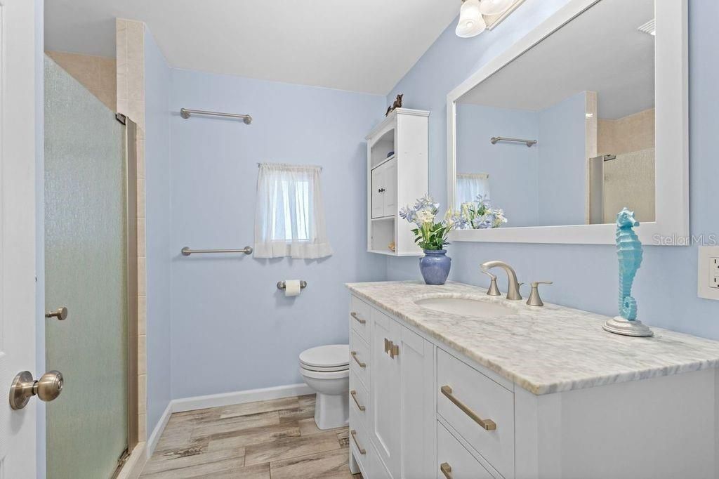 For Sale: $134,900 (3 beds, 2 baths, 1280 Square Feet)