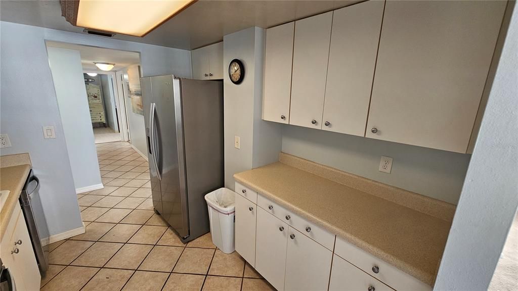 For Sale: $384,000 (2 beds, 2 baths, 1360 Square Feet)