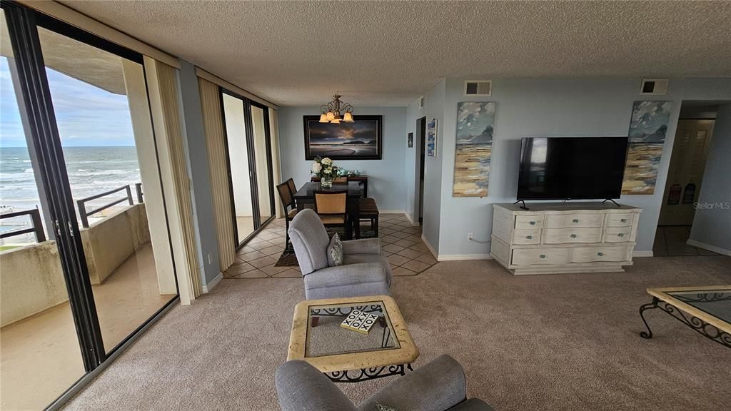 For Sale: $384,000 (2 beds, 2 baths, 1360 Square Feet)