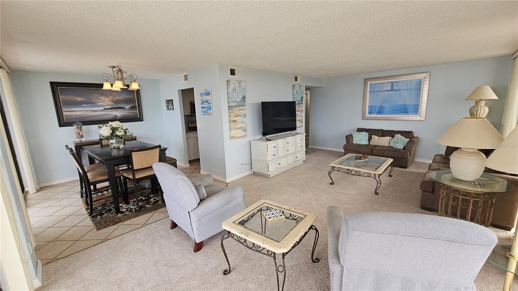 For Sale: $384,000 (2 beds, 2 baths, 1360 Square Feet)