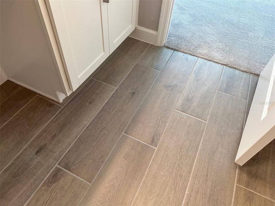 待售: $369,900 (2 贝兹, 2 浴室, 1683 平方英尺)