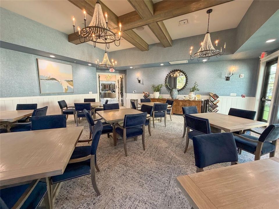 待售: $369,900 (2 贝兹, 2 浴室, 1683 平方英尺)