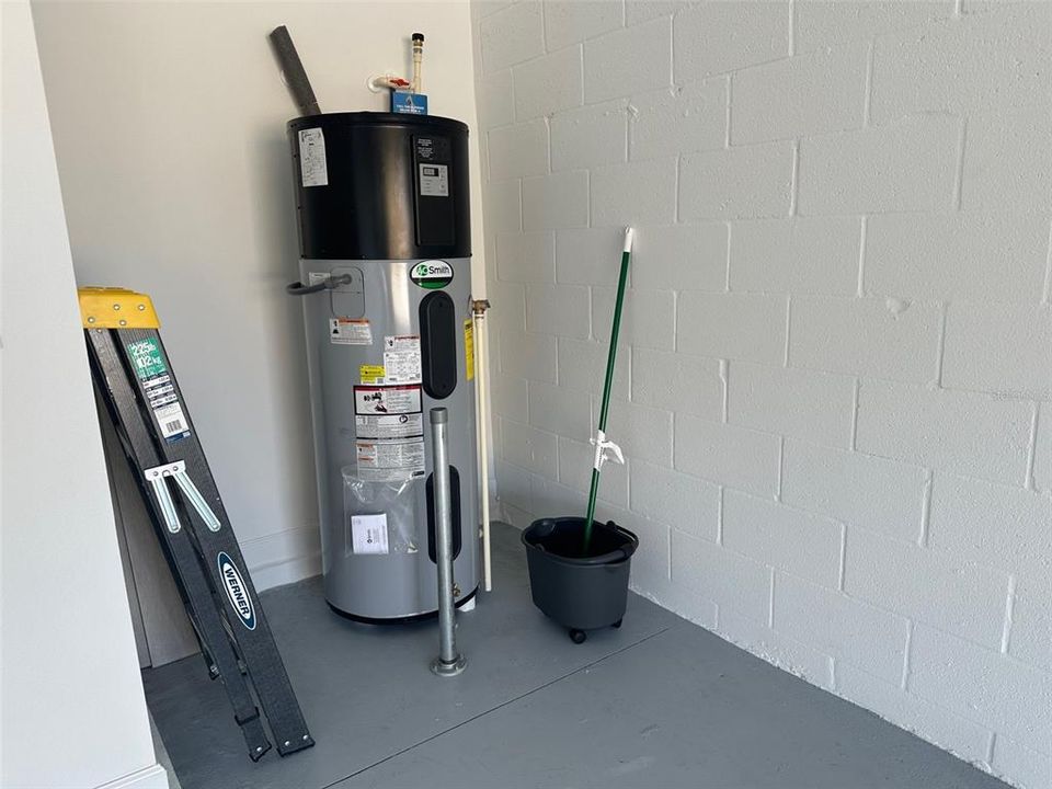 待售: $369,900 (2 贝兹, 2 浴室, 1683 平方英尺)