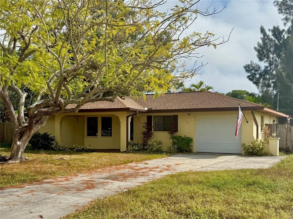 На продажу: $207,000 (2 спален, 2 ванн, 1064 Квадратных фут)