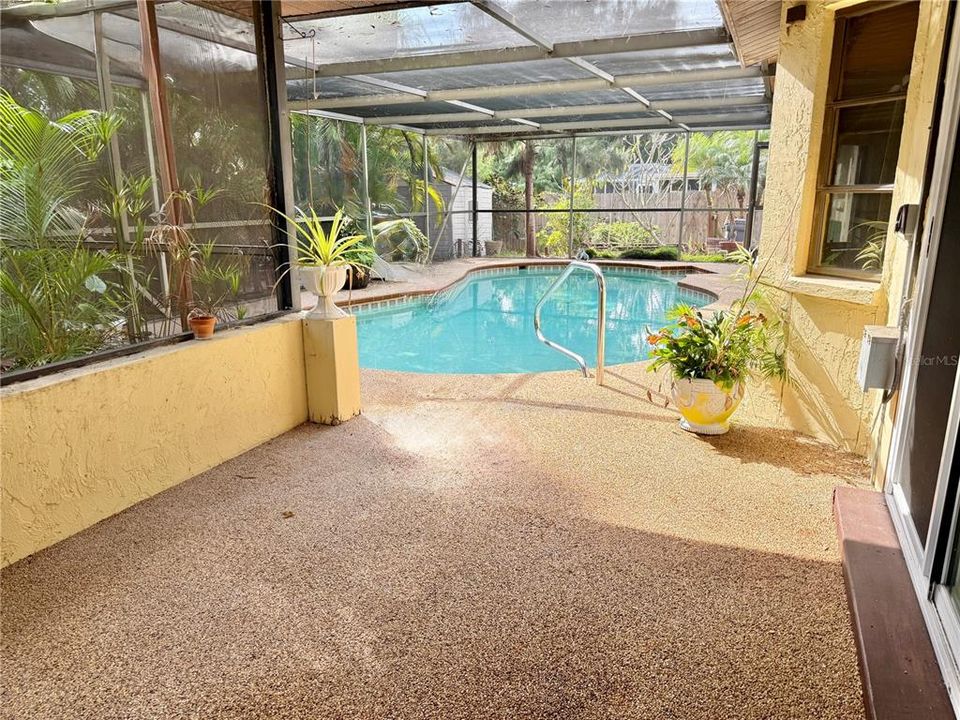 На продажу: $207,000 (2 спален, 2 ванн, 1064 Квадратных фут)