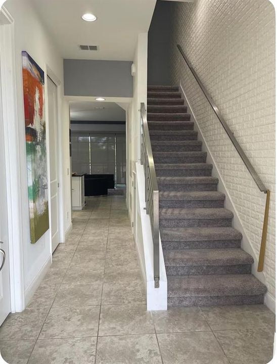 En Venta: $385,000 (4 camas, 4 baños, 2094 Pies cuadrados)