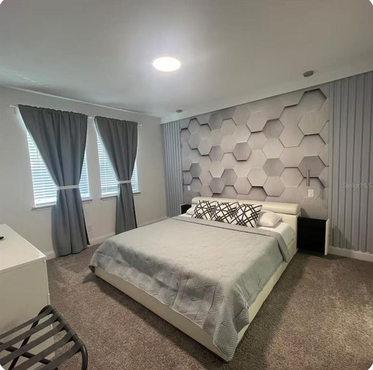 En Venta: $385,000 (4 camas, 4 baños, 2094 Pies cuadrados)