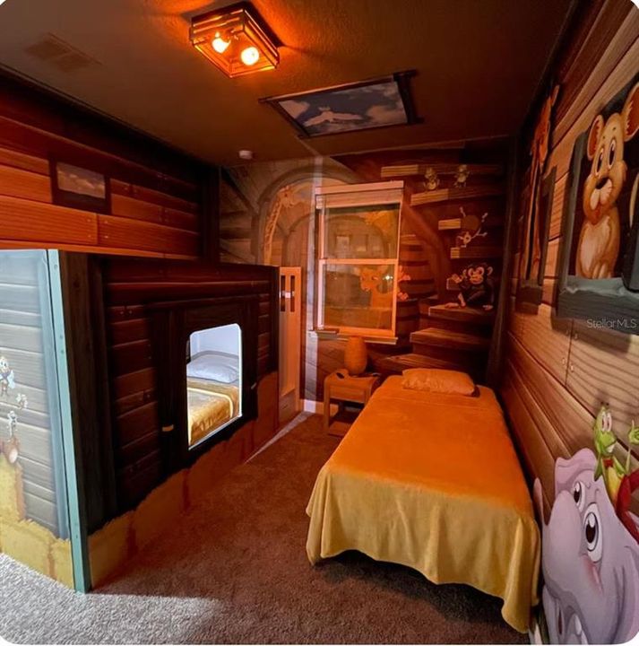 En Venta: $385,000 (4 camas, 4 baños, 2094 Pies cuadrados)