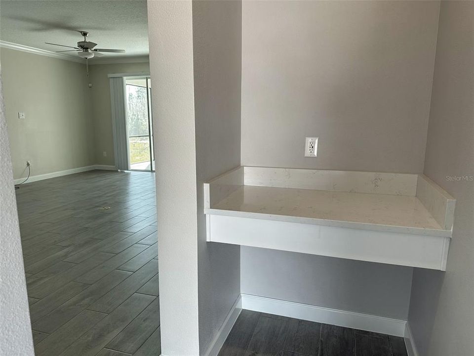 For Rent: $2,300 (2 beds, 2 baths, 1683 Square Feet)