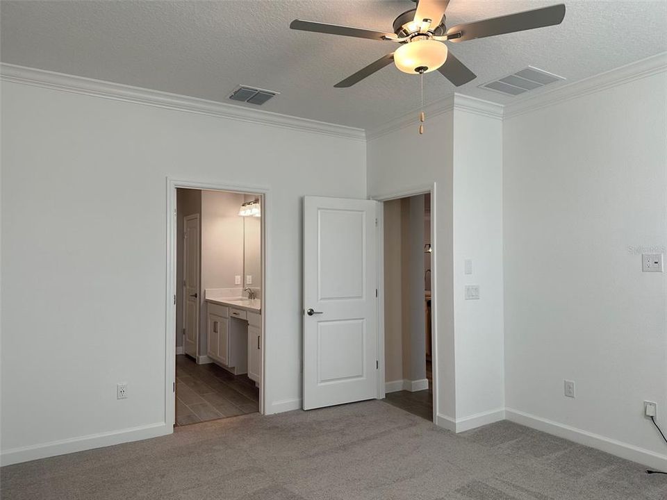 For Rent: $2,300 (2 beds, 2 baths, 1683 Square Feet)