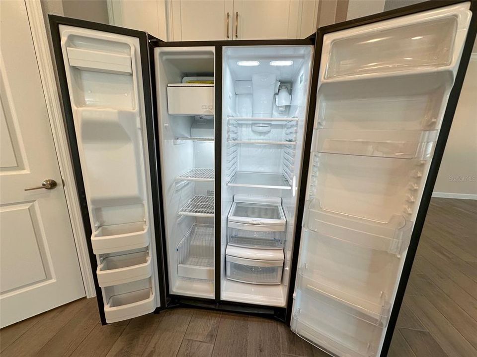 For Rent: $2,300 (2 beds, 2 baths, 1683 Square Feet)